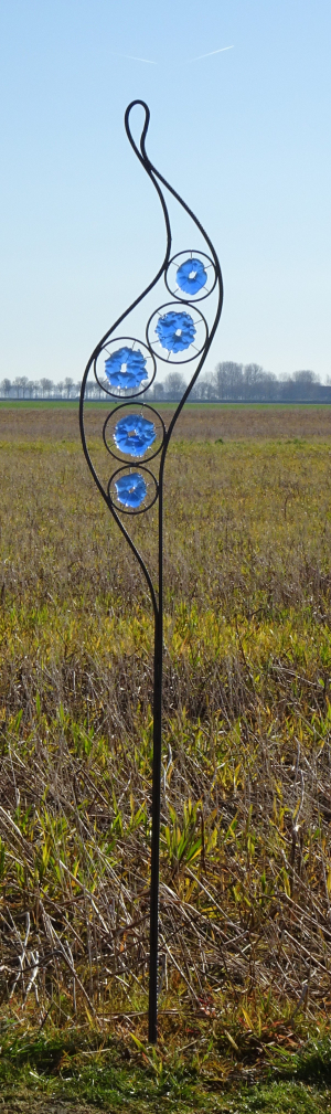 Artists/Images/ResizedExtra/hendrike huijsmans_image_luchttekening blauw 3.jpg